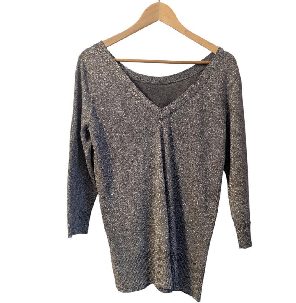 Woman's Smart Set Sparkle V-Neck NYE Metallic 3/4 Sleeve Sweater- Size X-Large